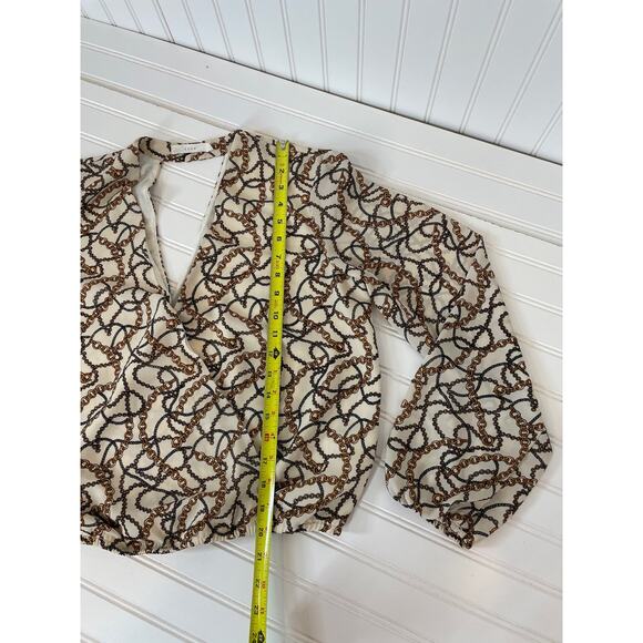 Lush Chain Print Keyhole Cut Out Back Long Sleeve Faux Wrap Blouse Size M - Picture 6 of 6